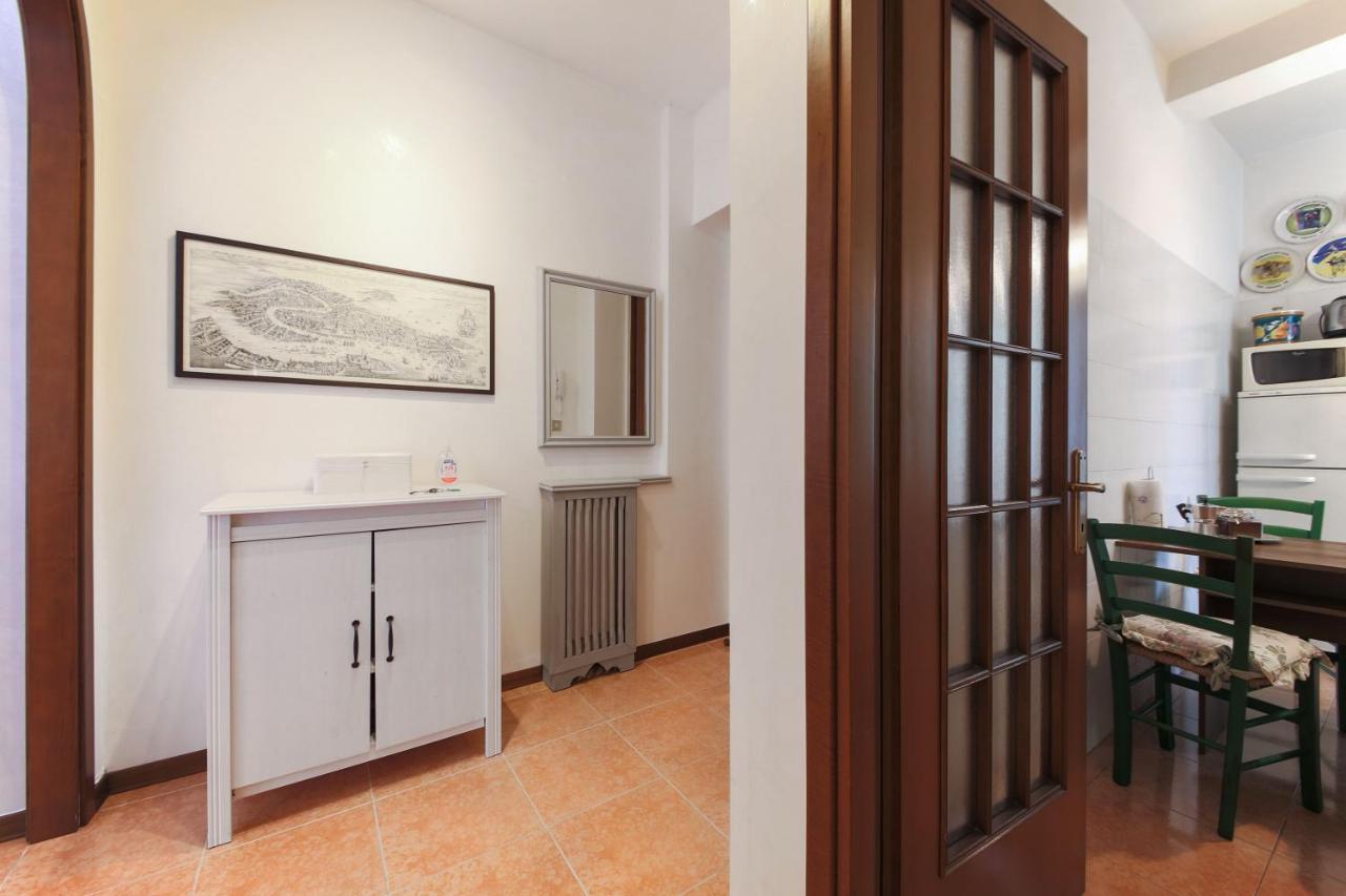Private Parking - Family Home - 15 Min To Venice メストレ エクステリア 写真